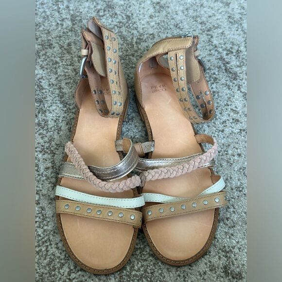 Frye & Co Mixed Strap Evie Sandals 11 - Picture 1 of 6